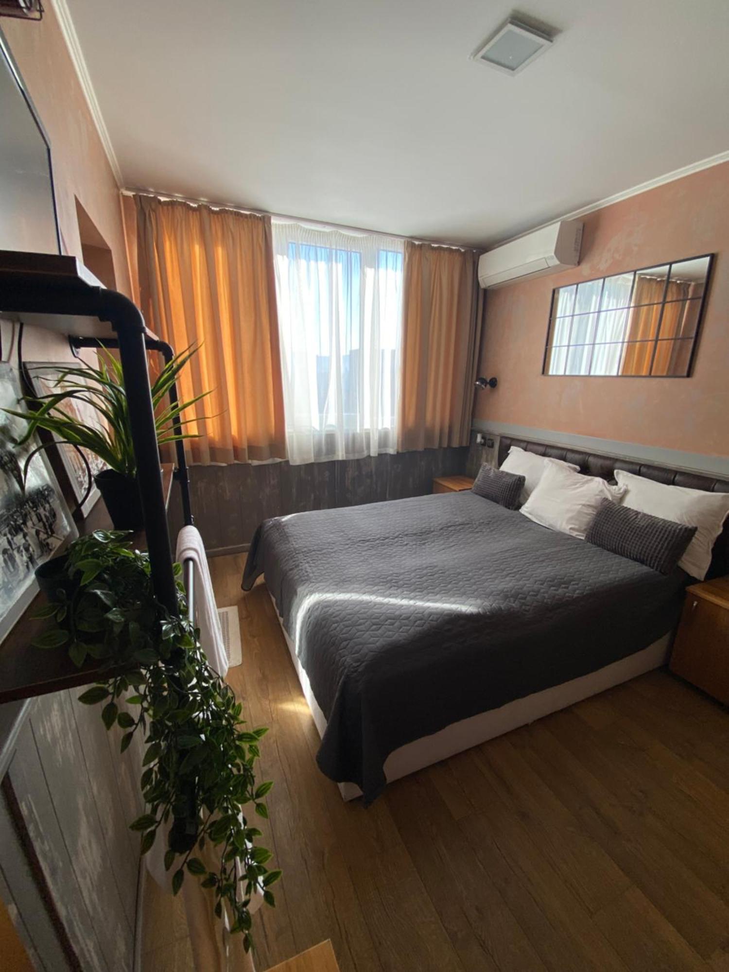City Hotel Veliko Tŭrnovo Exterior photo