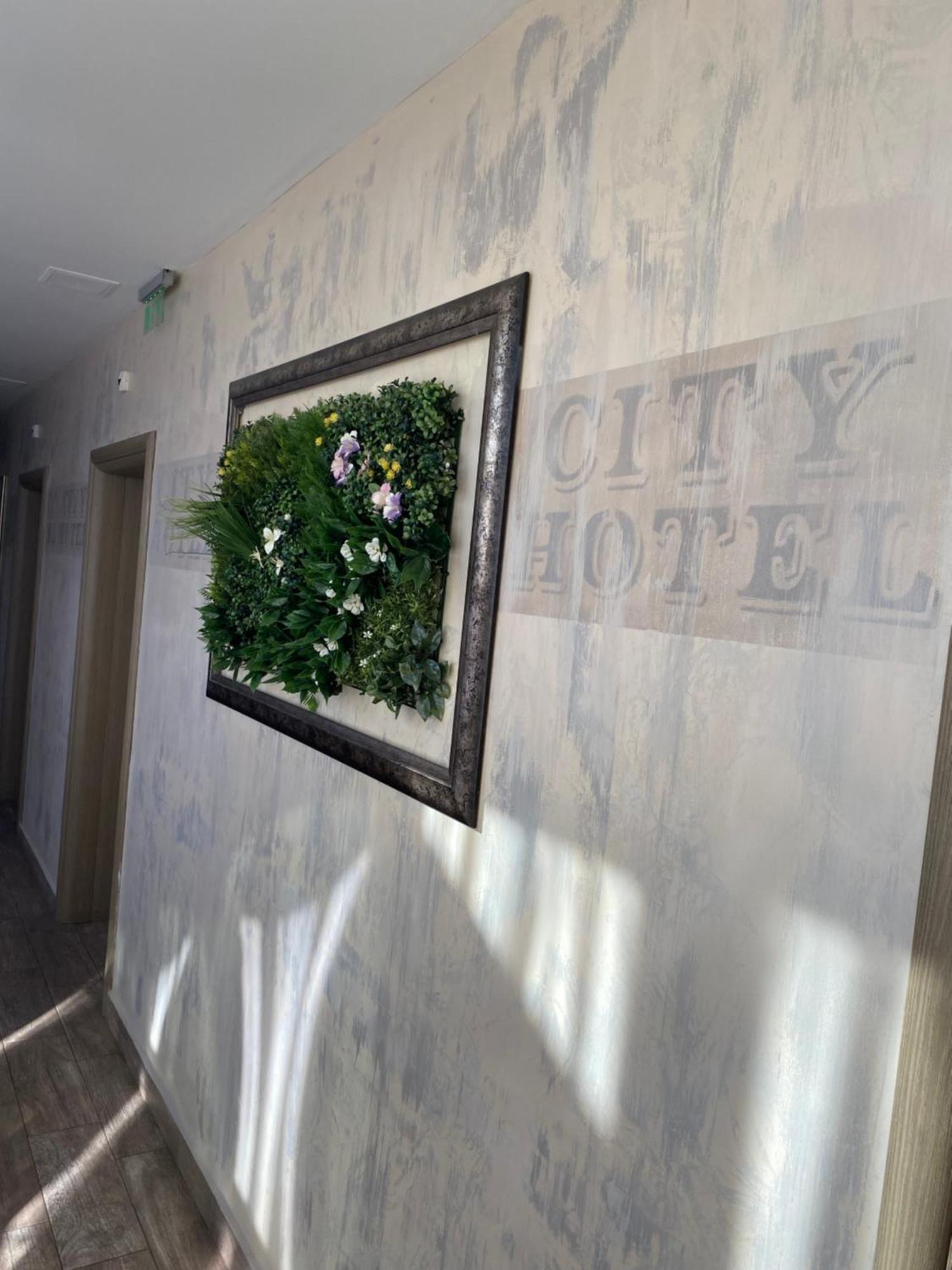 City Hotel Veliko Tŭrnovo Exterior photo